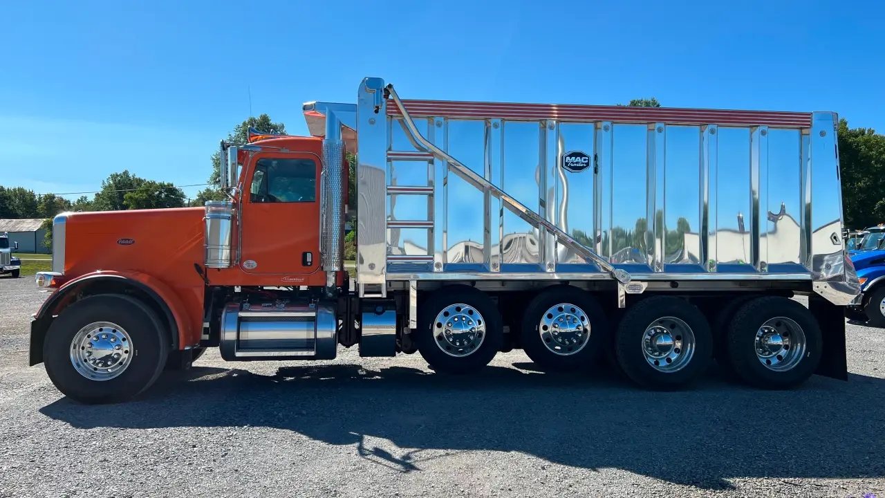 straight_truck_steps_ladders_70_30